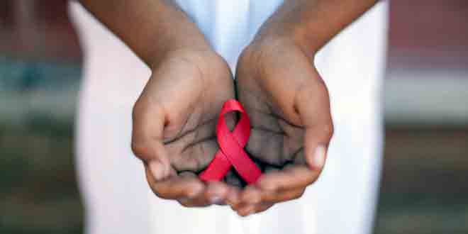 عکس از سکوت مرگبار صدا و سیما جلوی بیان کردن مبتلایان بہ ایدز از بیماری خود را گرفتہ است