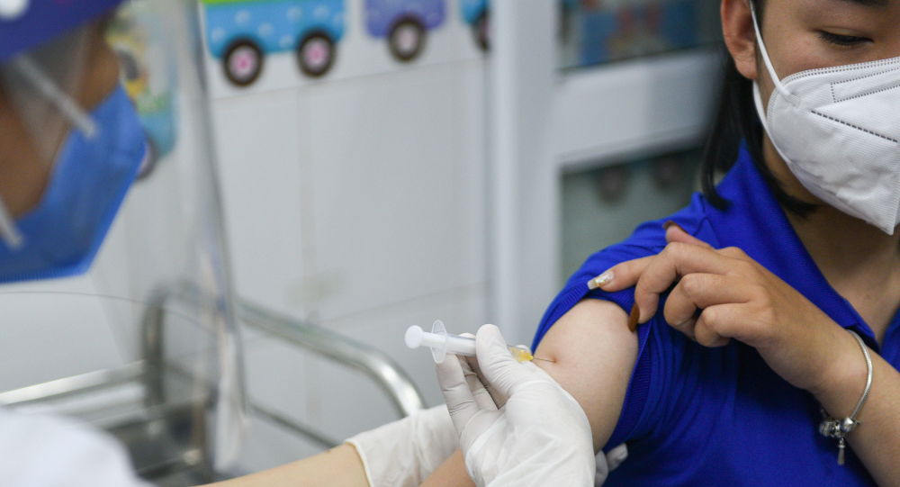 عکس از ساخت واکسن کرونا از بوته تنباکو