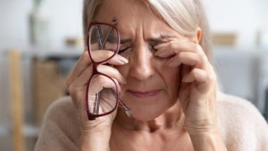 عکس از خانمی ۷۱ ساله با افت بینایی راست و اختلال شناختی